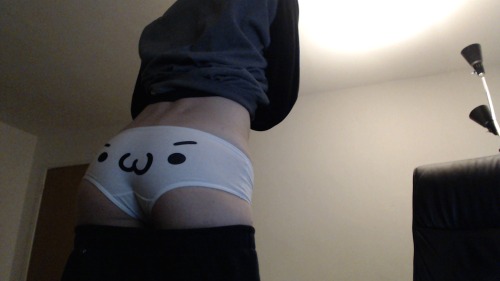 broccolibutts: New panties in da maaaaail. I like these, they’re quite silly.