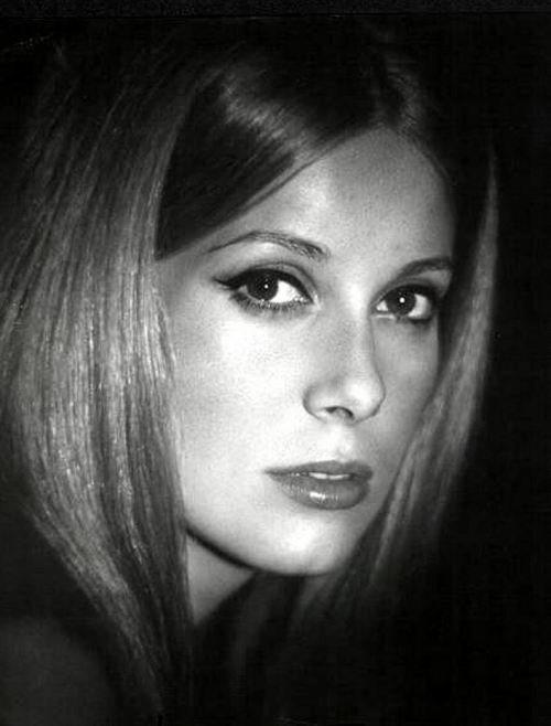 labelledeneuve:  La Deneuve