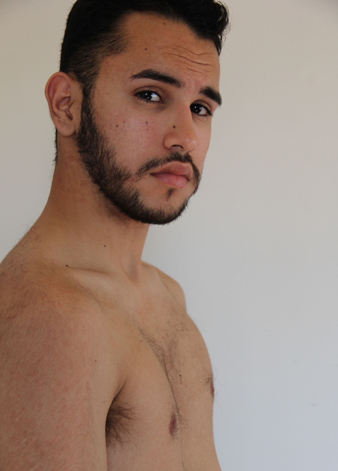 gorditopapi:  willowforever:  I shall call this self-love self-portrait “bullets