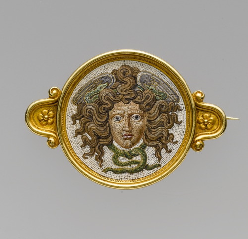 via-appia: Brooch, head of Medusa in micromosaic - this jewelry making firm used ancient imagery wit