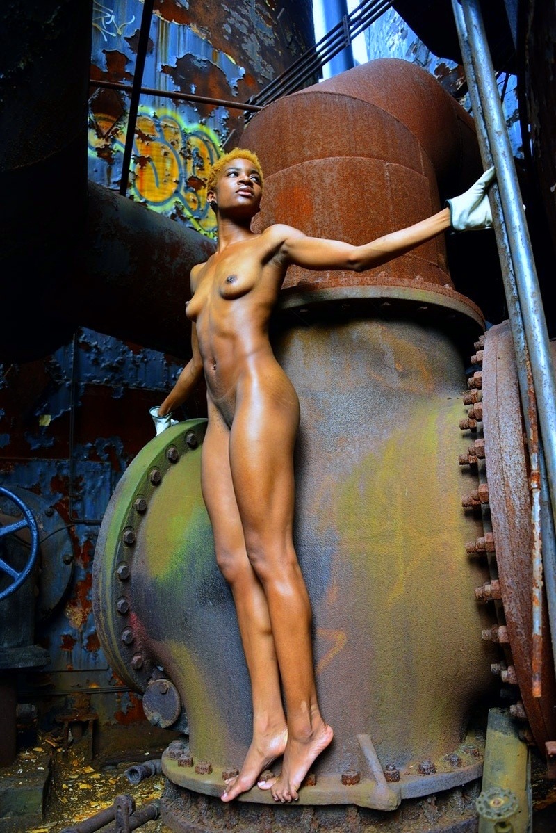 blacknaturals:  ♕  Lish Danielle