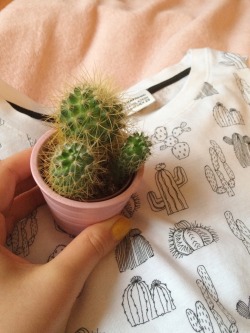 Paleception:  Annikhorrore:  Zara Cacti Tee 🌵💗   Cute Lil Plant Blog Coming