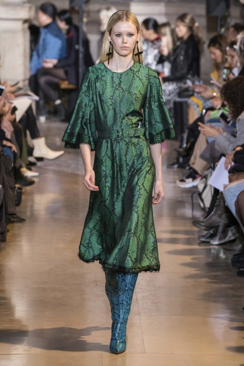 luxuryfashionweek: Model: Merry Mae Designer: Andrew Gn  (Fall 2019 ready-to-wear) Where: Paris Fas