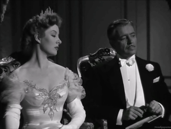 nostalgiepourmoi:Ronald Colman & Greer Garson in Random Harvest, 1942. Directed by Mervyn LeRoy.