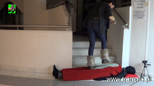 Human doormat -  clips4sale.com/studio/308/17104852 - set 200