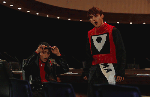 Winwin In Simon Says Mv