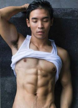 hunkxtwink:  Thai Model - Thanat SakornsinHunkxtwink