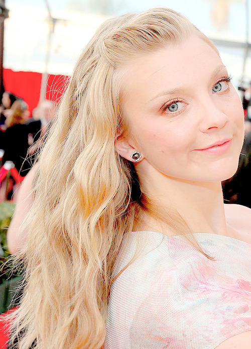 emmacharlottewatson:Natalie Dormer attends TNT’s 21st Annual Screen Actors Guild Awards at The Shrin