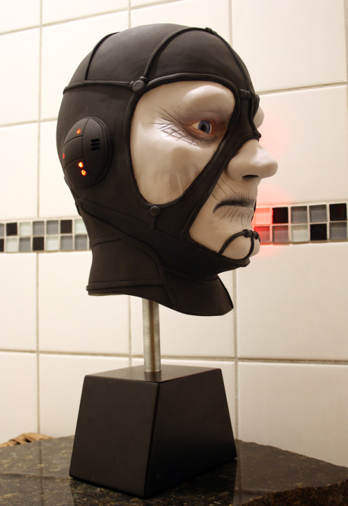 My homemade Scorpius bust. Now if only I could work on the proposed Farscape movie. 