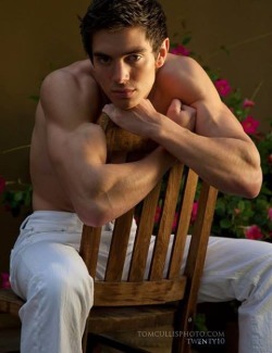 diggin-that-dude:  Steve Grand 