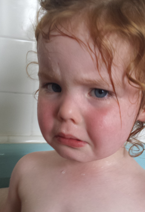 reasonsmysoniscrying: &ldquo;I won’t let her wash her face with the sponge that I use to c