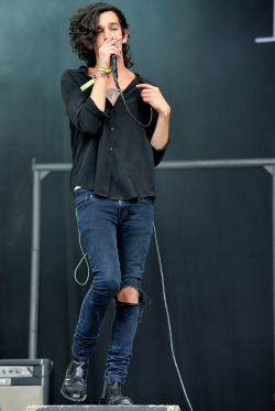 commissairegibert:  Matthew Healy of The 1975 performs on The Pyramid Stage on Day 3 of the Glastonbury Festival at Worthy Farm on June 29, 2014 in Glastonbury, England. 