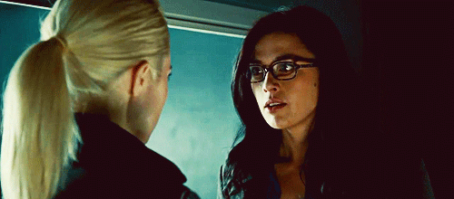 jetgirl78:Gail and Holly giving each other the “stop the bullshit and tell me” look.