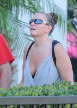 Nice cleavage.
