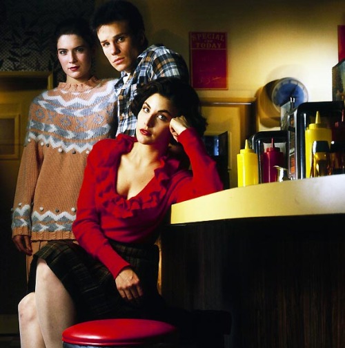 elizabitchtaylor: Audrey Horne and some unimportant people