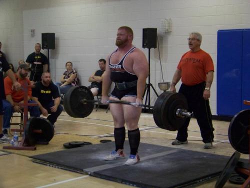 thebigbearcave:  …who’s the fairest ginger muscle man-creature of them all?  the bar starts here ↑↑↑↑↑ 