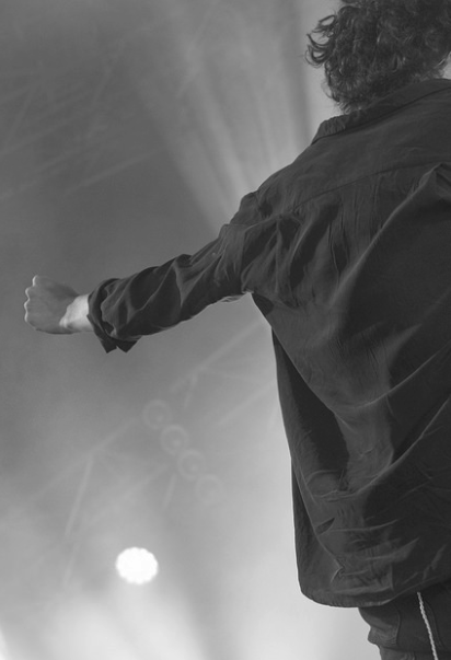 newneattshirt:  Matty Healy // NOS Alive 2014 