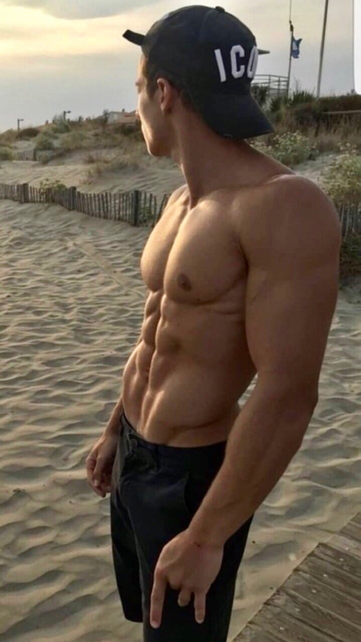 curious-n-college: bksubboy:  *strikes prayer pose*  PLEASE BE A NUDE BEACH! 