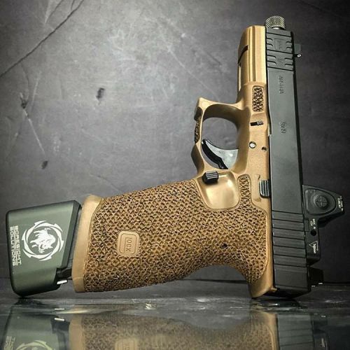 Yes… I know… just beautiful… (posted by @boresightsolutions) #glockfanatics #bo