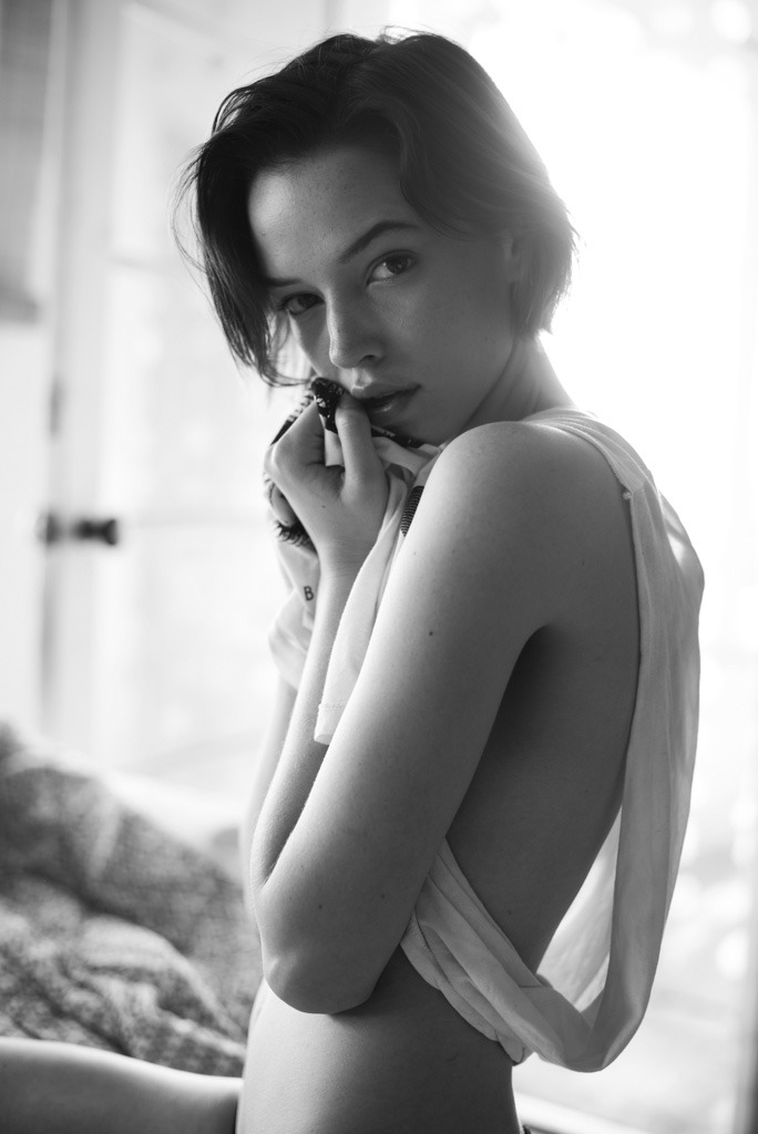 theforestmagazine:  Corrie Lejuwaan @Vision Los Angeles  by Mikel Roberts  for