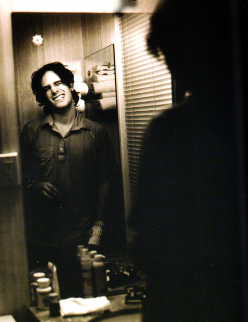 ananula:Jeff Buckley photographed by Hideo Oida.