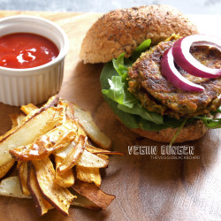 rawyouth:  HEALTHY VEGAN GLUTEN-FREE LENTIL, CARROT AND SPINACH BURGER RECIPE small cup of lentils handful of spinach 1 onion  2 carrots 1 chilli 1 garlic loads of herbs! Start off by putting the lentils on to cook, once they are simmering away start