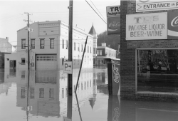 mpdrolet:  Aurora, Indiana, 1997 Andrew Borowiec