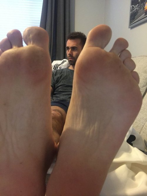 jfeet14:I WANNA SMELL!!!!!!!!