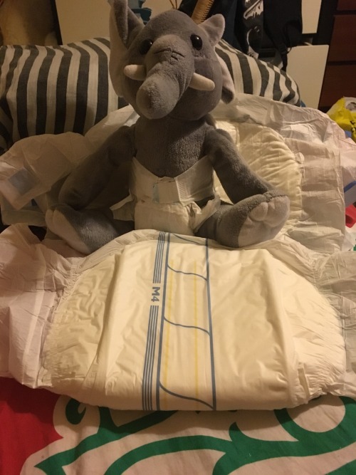 diaperedboy-denmark:  a private movie night with my teddy elephant Egon Olsen. with popcorn and coco
