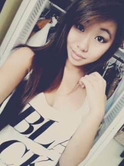 onlythehottestasians:  More Hot asians here