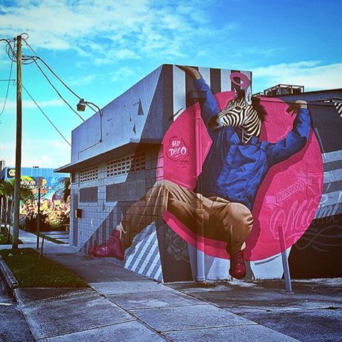 A new mural by @mrdheo in Wynwood, Miami.  #streetart #graffiti #art #urban #urbanart #museum #artsy