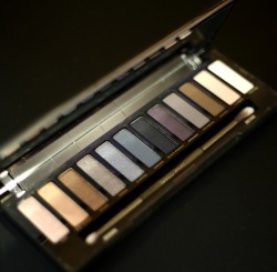 macbrule:  Urban decay naked smoky palette