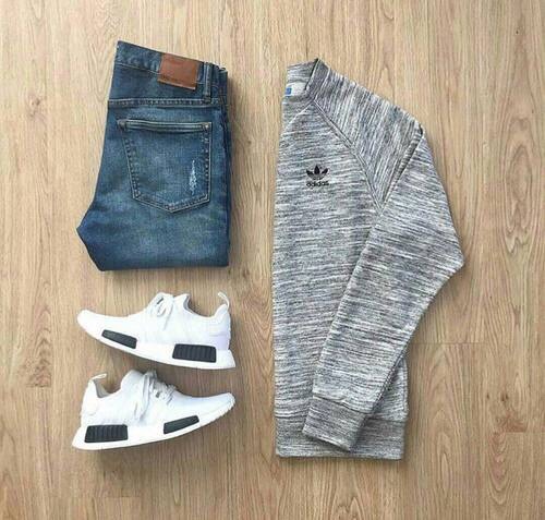 outfits-4dudes:  Blue Jeans look good w/ everything