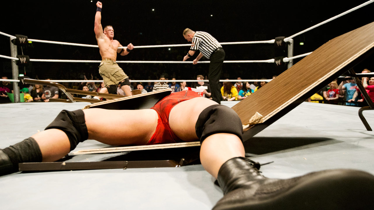 fishbulbsuplex:  John Cena vs. Ryback