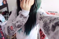 perfinqwut:I love this crewneck so much, it’s my favouritereblog more hereclick here to follow my instagram