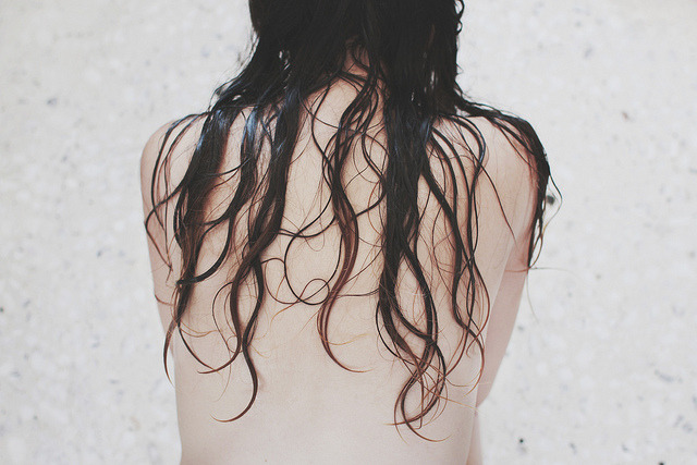 lookporn:  shapes of the wet by mlartigue on Flickr. 