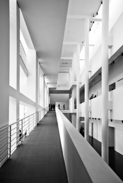 n-architektur:  MACBA by Roger Orpinell