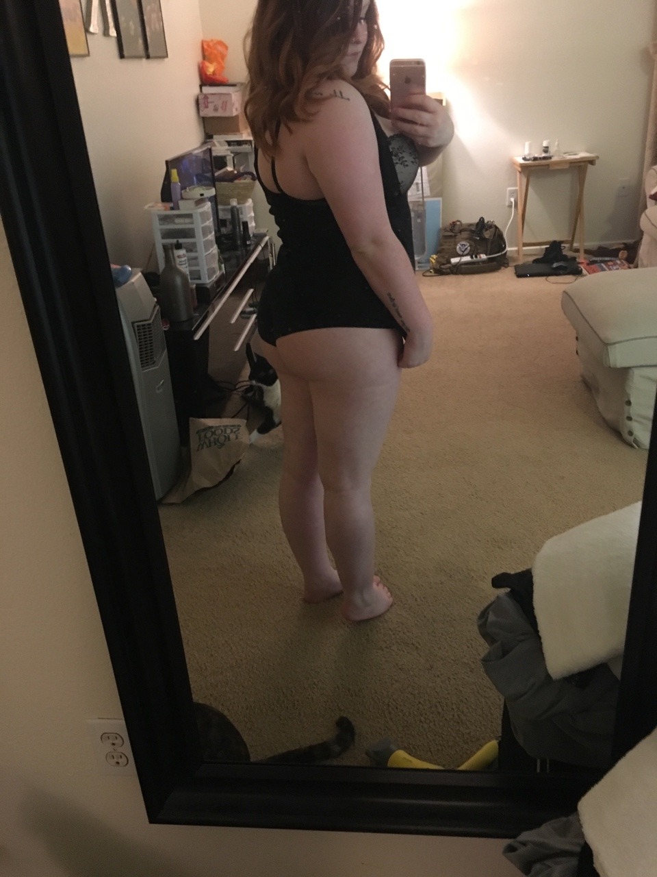 buuuuuuuts:  narsissism:  This is what a 4'10&quot; butt looks like btw  Get