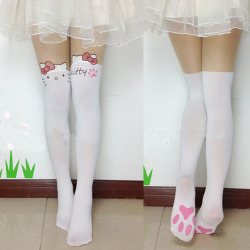 pastel-cutie:  the feet omg 