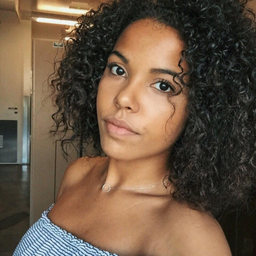 fckyeahprettyafricans:  Instagram : @naayia Ivory Coast Nigeria France