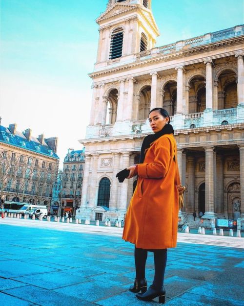 What is the most PHOTOGENIC place you’ve been to? . . France is definitely on my list! . When we wen