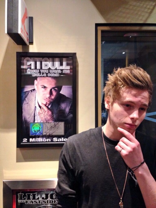 meganlynn001:  What even is this band 