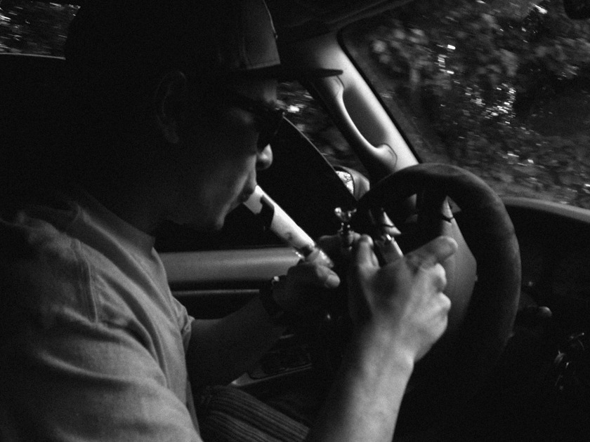 gypsyone:  Taking smoking and driving to another level with this guy…