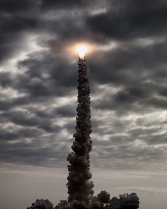 audiovision:  NASA gave Dan Winters premiere access to its space program because