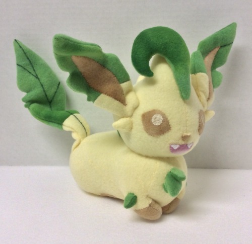 thefandomfactorycreations: I finished this lovely Leafeon loaf commission today! Gotta love those cu