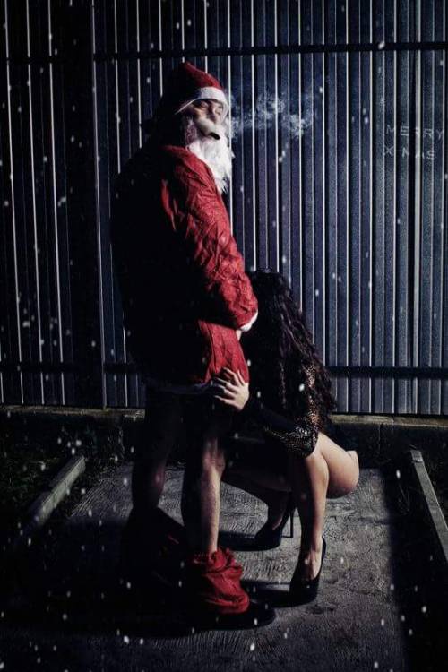 epicdeepthroats: ffofina:Happy New Year, Santa! I’ve been a bad girl… ;) twitter.com/EpicDee