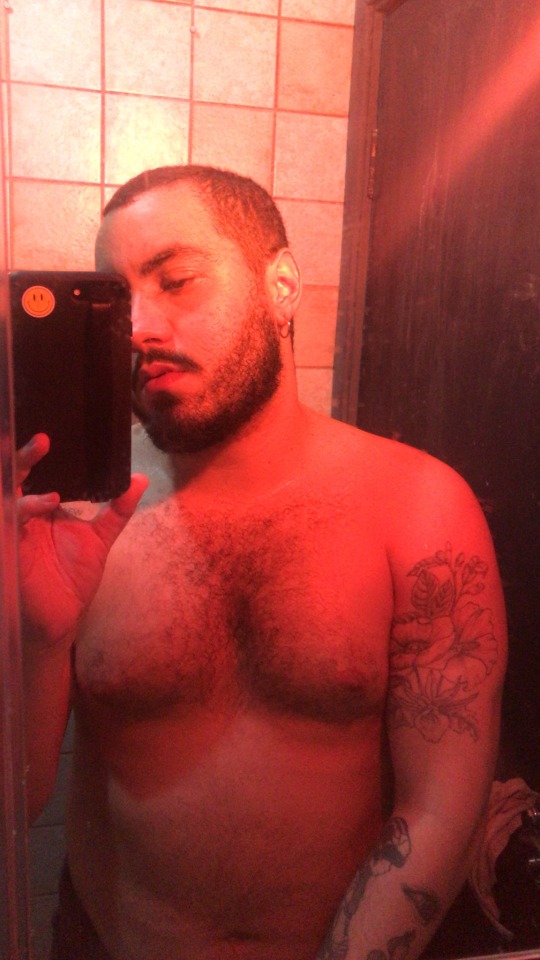 beardedhairyguybr:dirty mirror