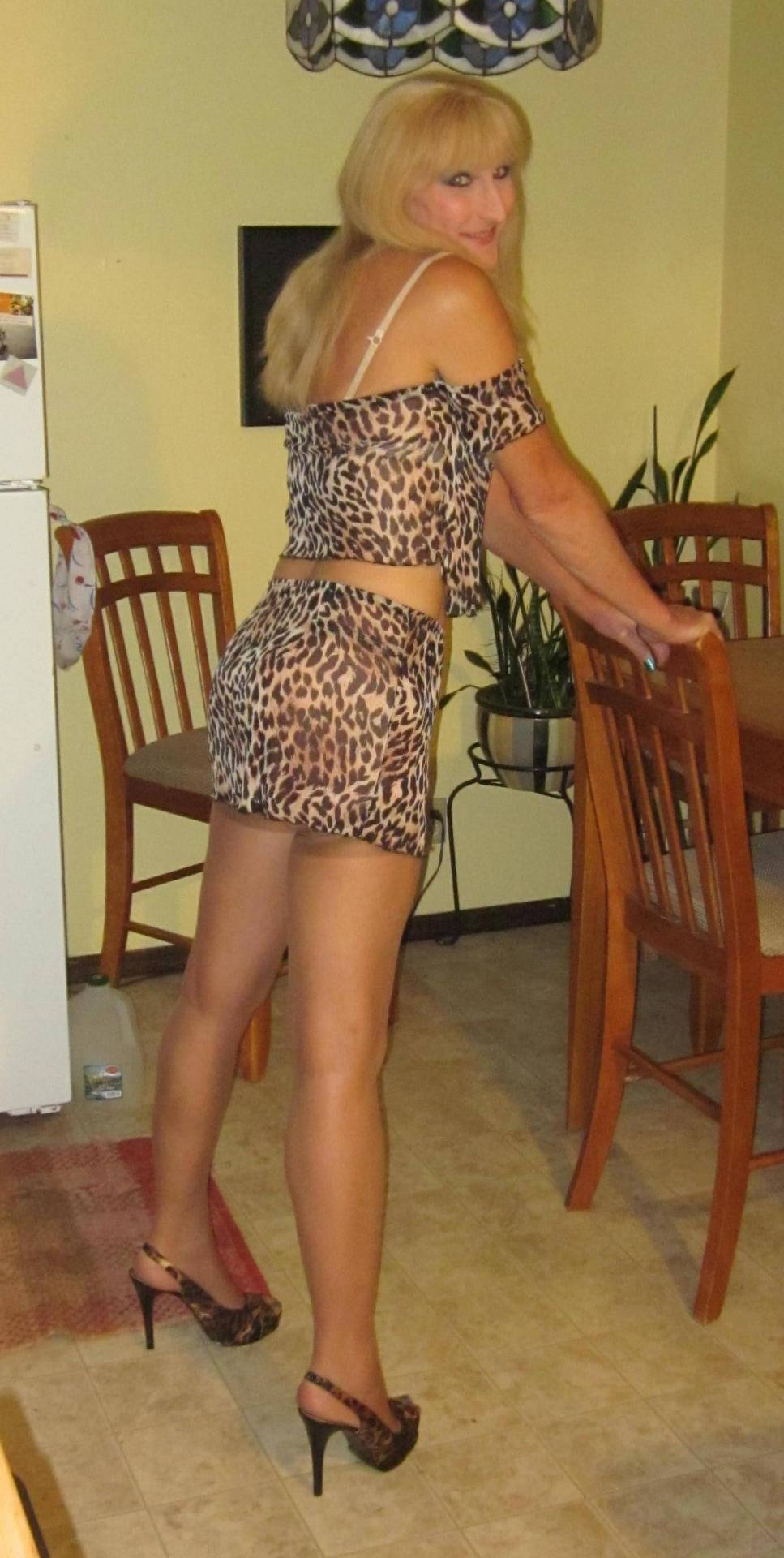 Meow! Who Wants To Make Me Purrrrrr?