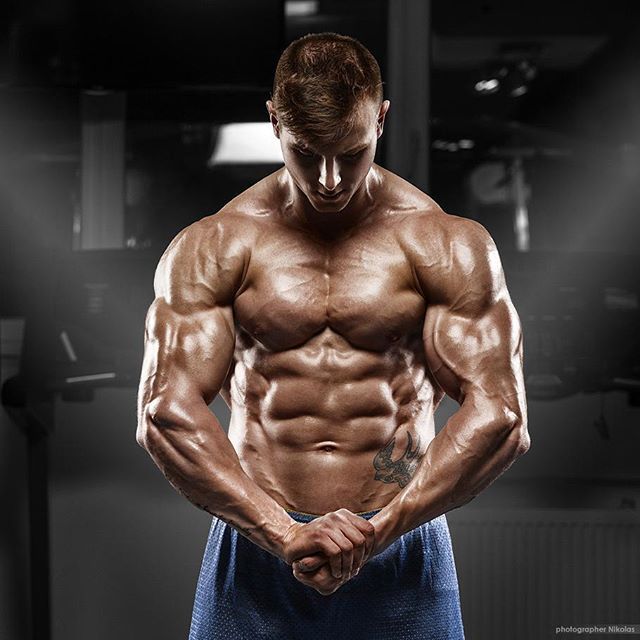   Евгений Михайленко ( @eugene_aesthetics_official )