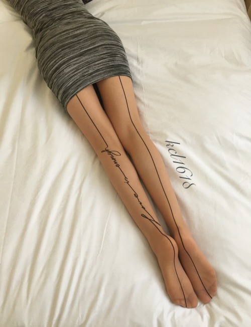 kcl1618: Wolford tights.. Mmmmm. Come on baby! Take me. I’m yours ;)